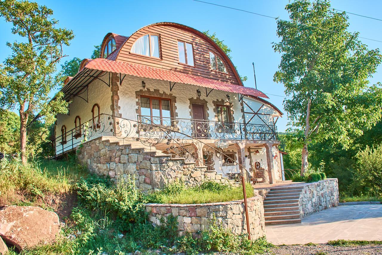 Art Chalet Ахалціхе Екстер'єр фото